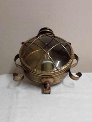 Vintage Wall Lamp in Brass with Arched Glass, 1980s-HOI-1789359