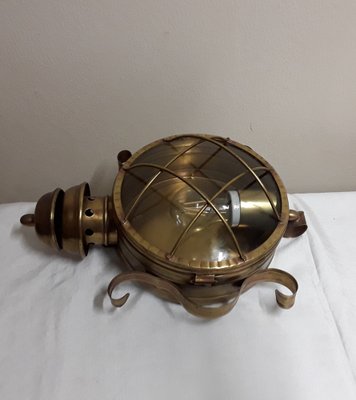 Vintage Wall Lamp in Brass with Arched Glass, 1980s-HOI-1789359