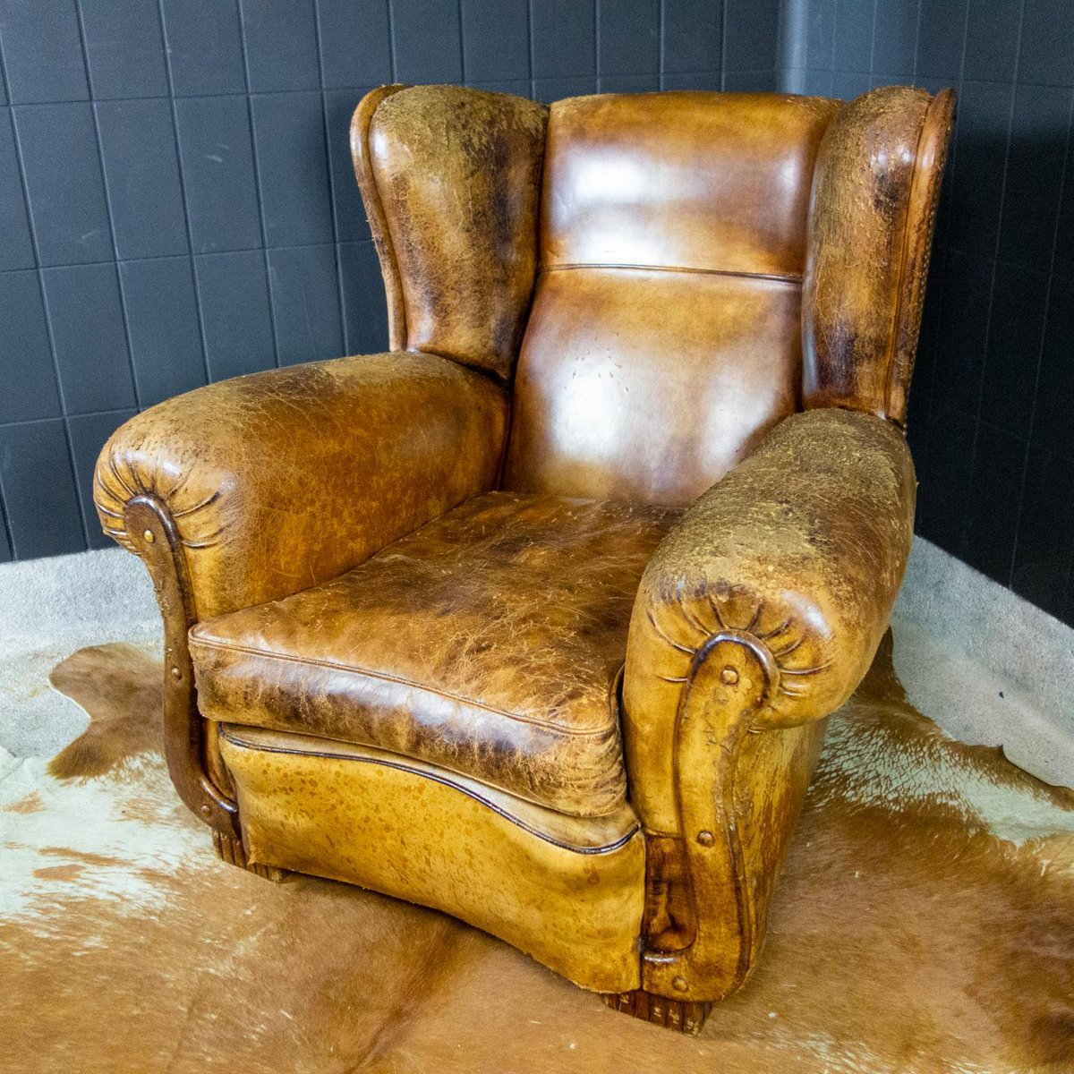 Vintage Weathered Brown Leather Armchair-IA-723333