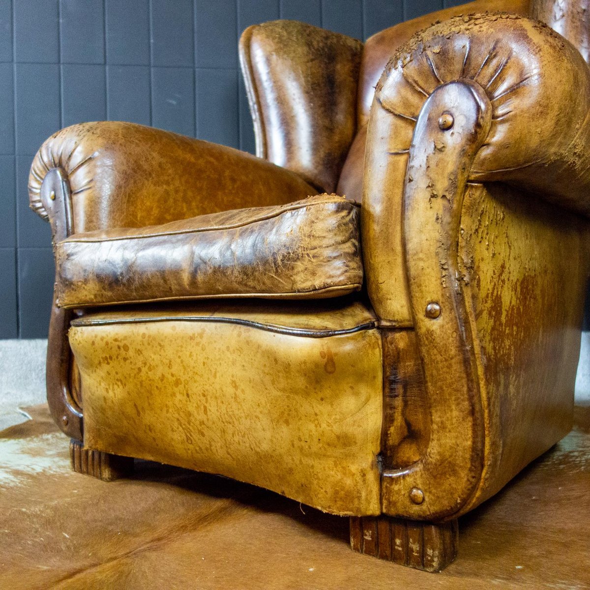 Vintage Weathered Brown Leather Armchair-IA-723333