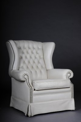 Vintage White Leather Chesterfield Armchair-FLW-1402096