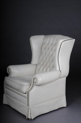 Vintage White Leather Chesterfield Armchair-FLW-1402096