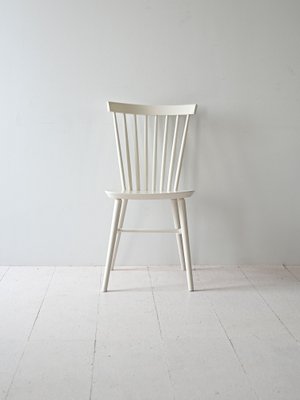 Vintage White Wooden Chair, 1960s-QWP-2042084