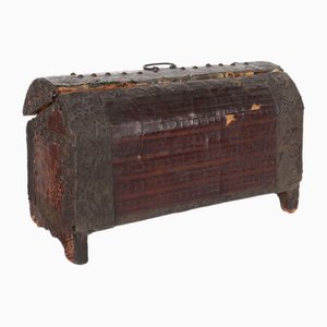 Vintage Wooden Travel Box-VMM-1777244