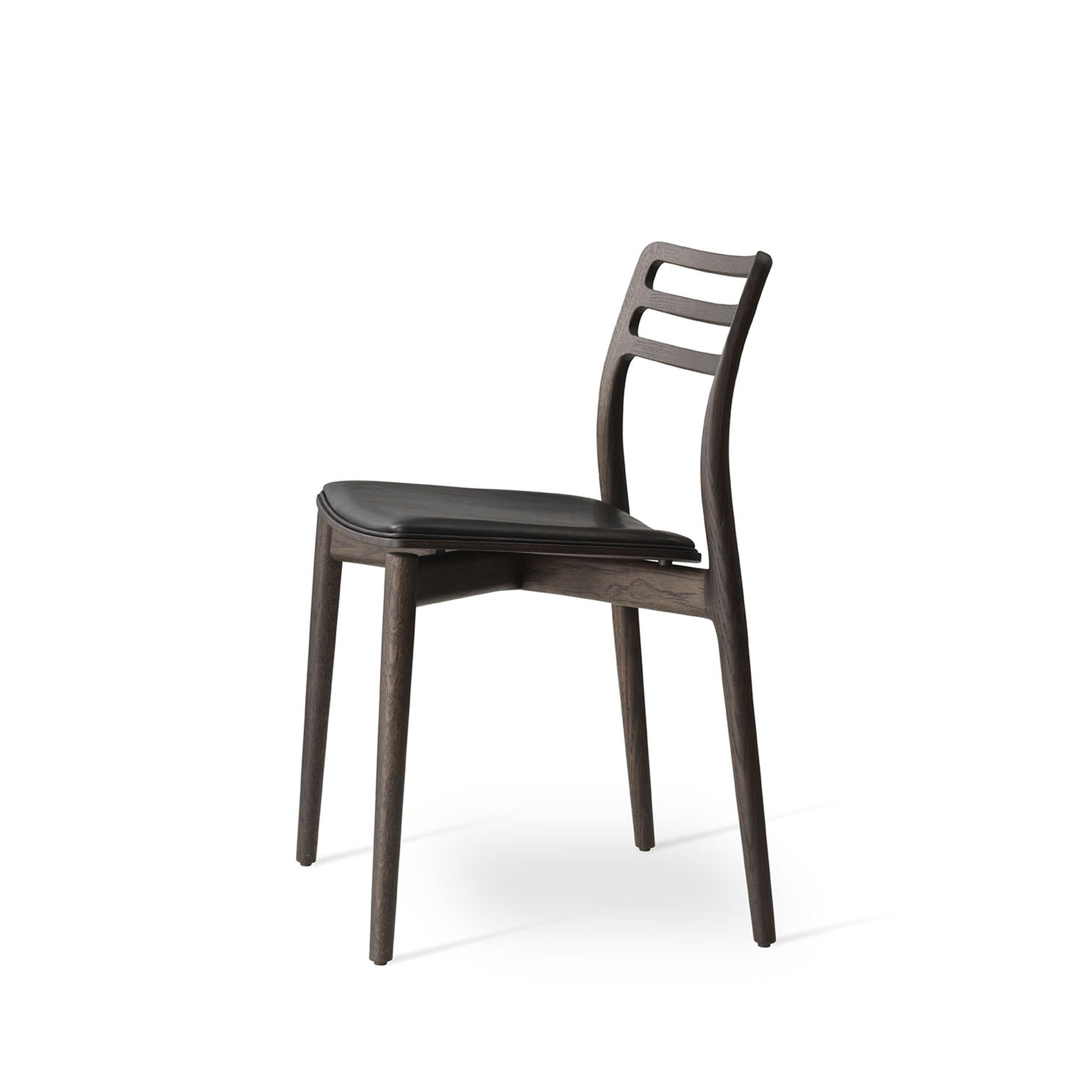 481 Cabin Dining Chair by VIPP #Dark Oak / Black Leather