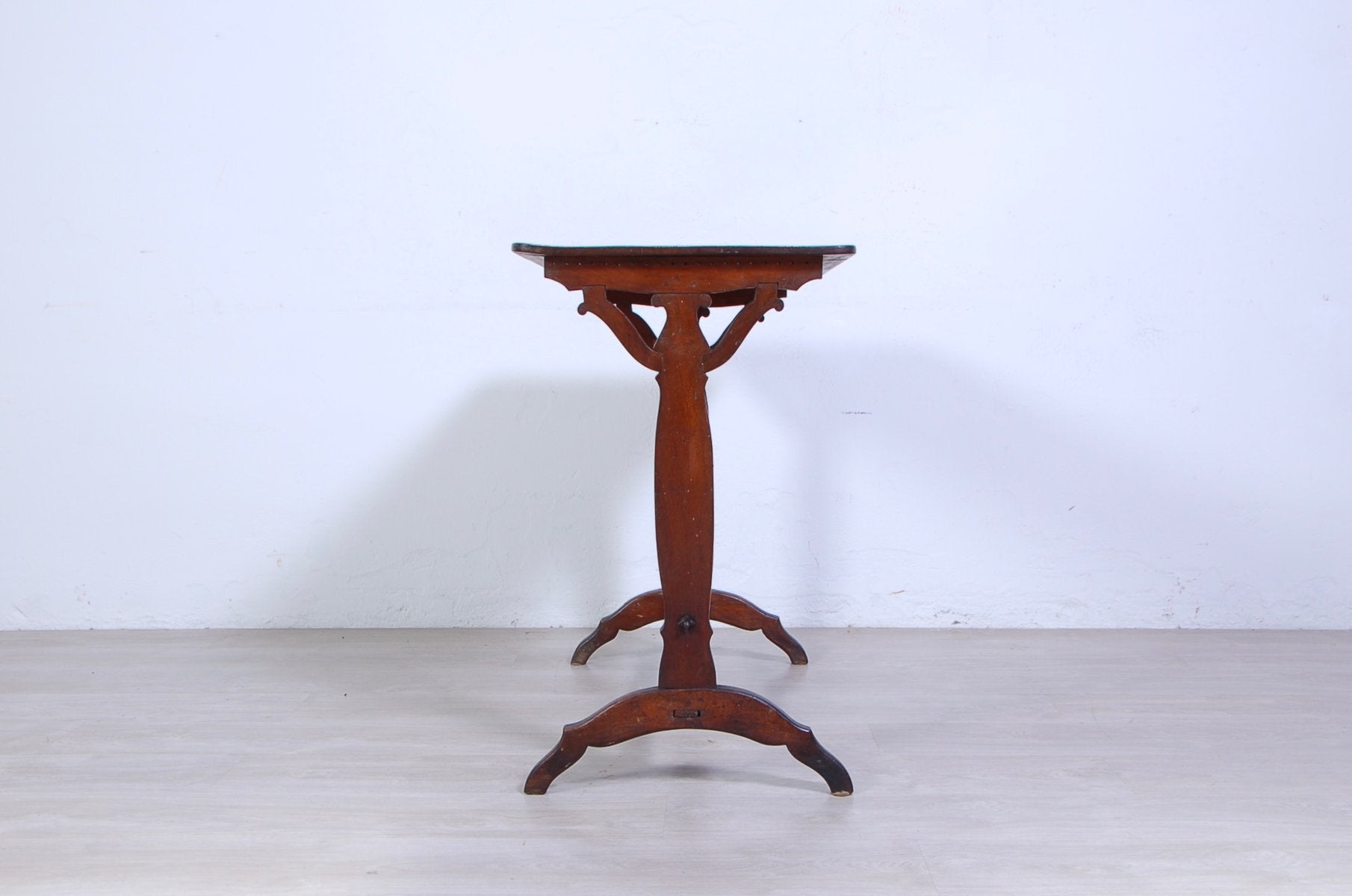 Vitage Walnut Bistrot Table