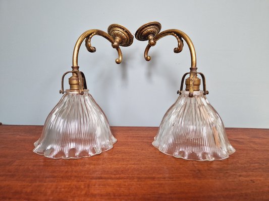 Wall Lights in Gilded Bronze and Grooved Glass from Holophane, 1920s, Set of 2-FAX-1733863