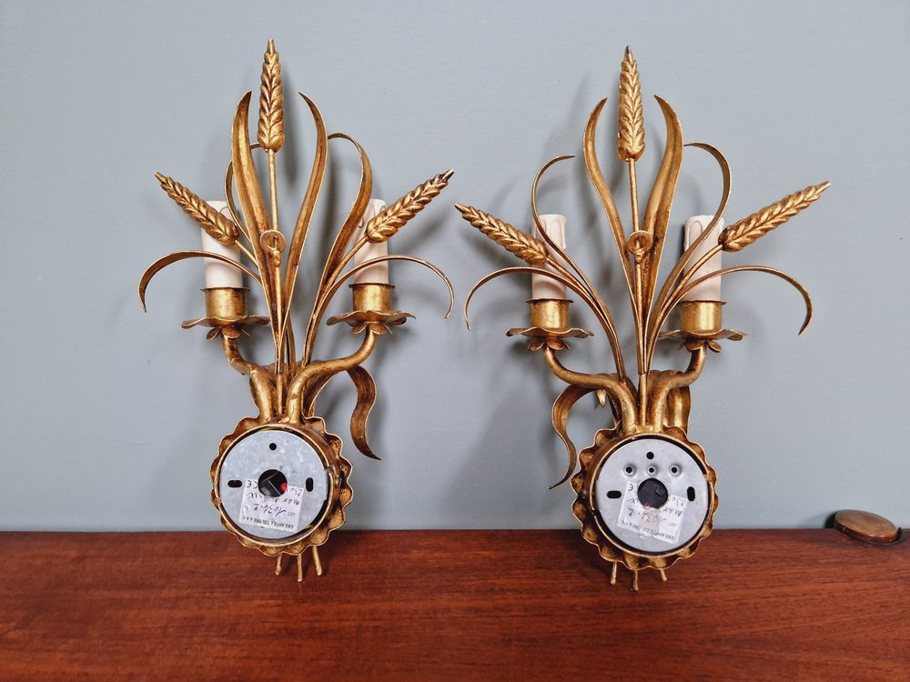 Wall Lights in Gilt Metal, Florence, Italy, 1970s, Set of 2