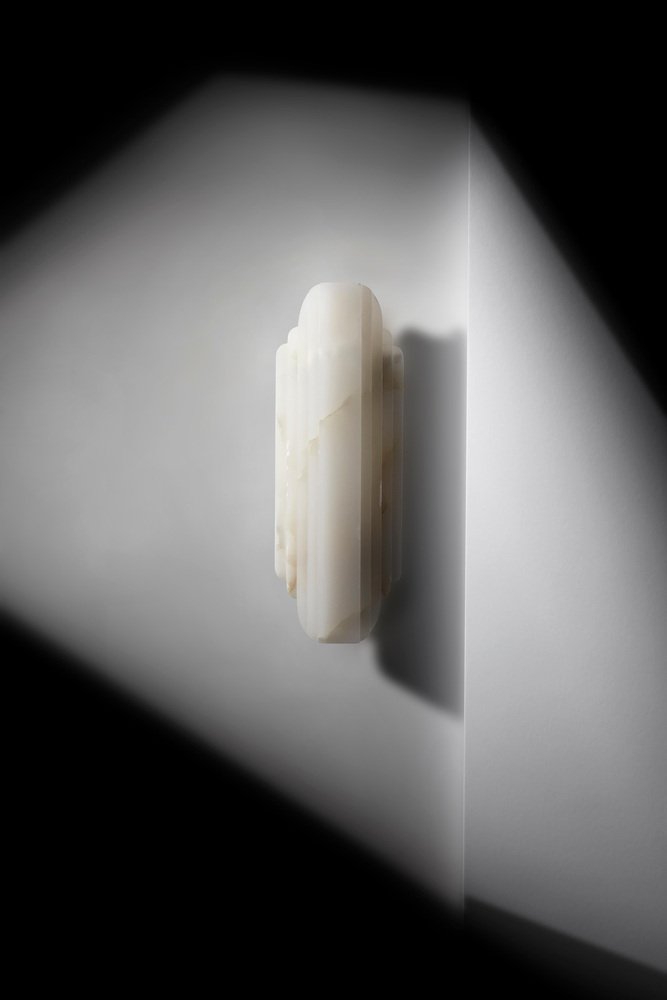 Walljewel in White Onyx by Lisette Rützou