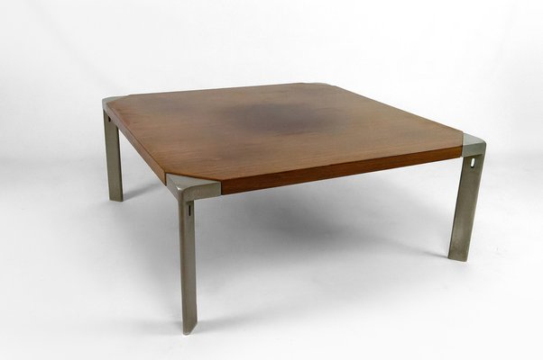 Walnut and Aluminum Coffee Table by Osvaldo Borsani for Tecno, 1960s-XNH-1808013