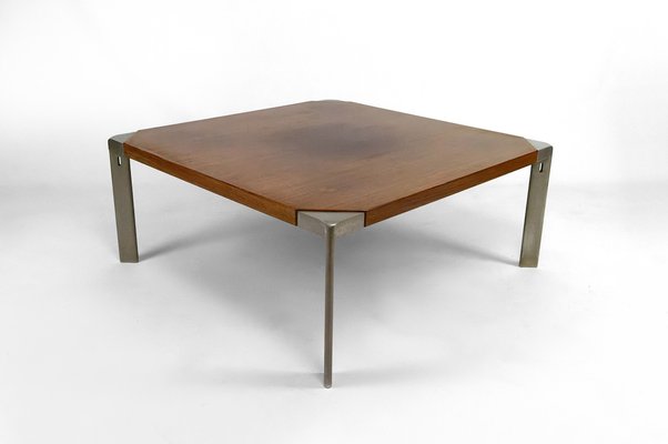 Walnut and Aluminum Coffee Table by Osvaldo Borsani for Tecno, 1960s-XNH-1808013