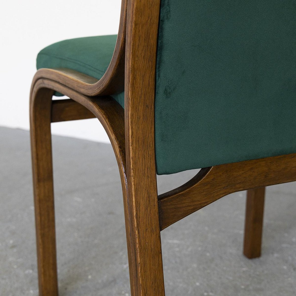 Walnut and Velvet Cavour Chairs by Gregotti, Meneghetti and Stoppino for Sim, 1960s, Set of 4