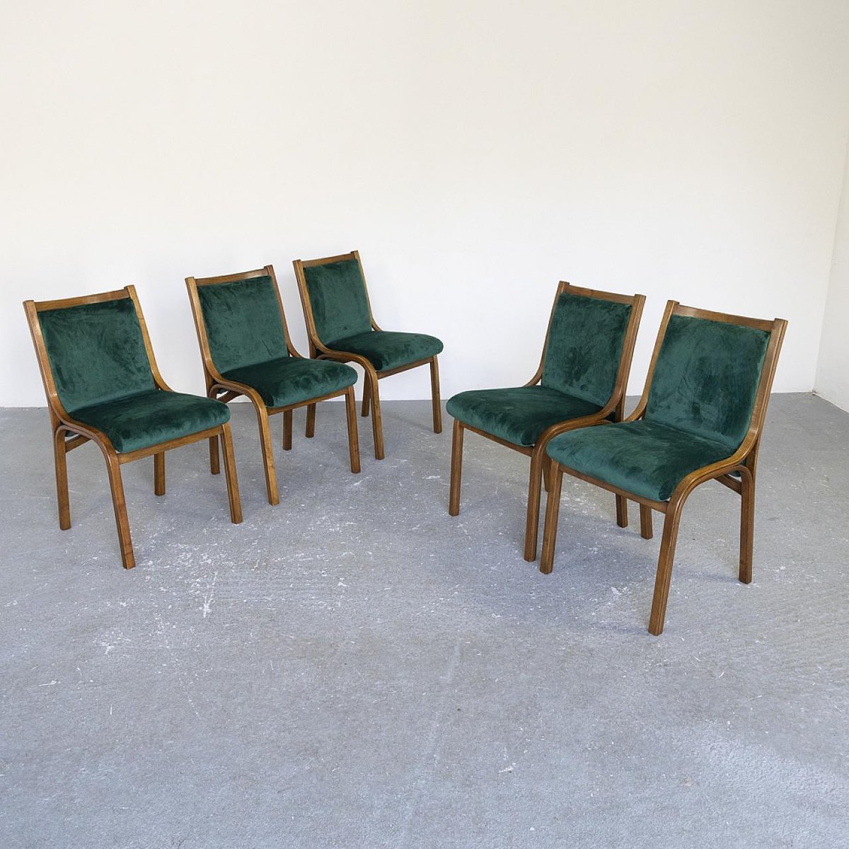 Walnut and Velvet Cavour Chairs by Gregotti, Meneghetti and Stoppino for Sim, 1960s, Set of 4