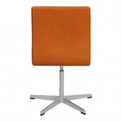 Walnut Aniline Leather Oxford Chair by Arne Jacobsen-MTD-1400355