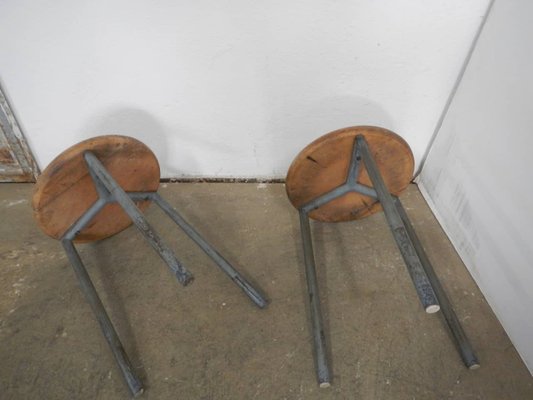 Walnut Wood Stools, 1950s, Set of 2-WWQ-1111932