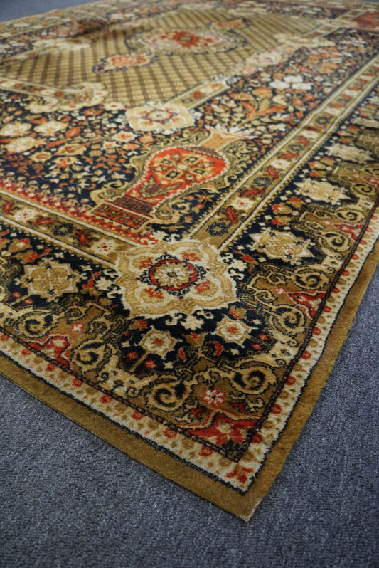 Warm Colored Rug in Wool with Pattern