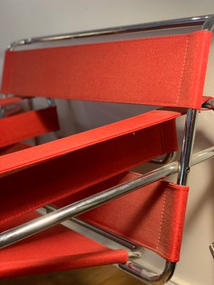 Wassily Armchair in Red Canvas by Marcel Breuer for Knoll International-JAG-1338337