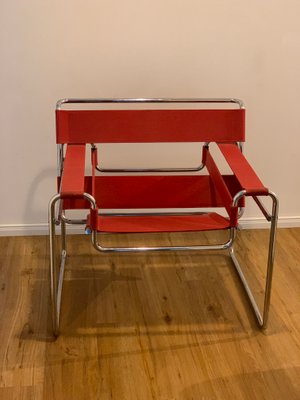 Wassily Armchair in Red Canvas by Marcel Breuer for Knoll International-JAG-1338337