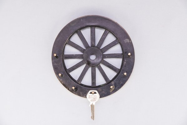 Wheel Shaped Key Holder, 1950s-SPD-560824