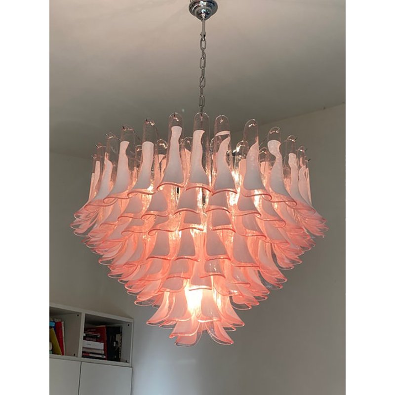 White and Pink Selle Murano Glass Petali Chandelier by Simoeng