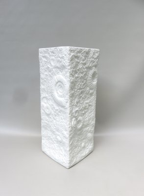 White Bisquit-Porzellan Vase from Ak Kaiser, 1970s-EY-1384437