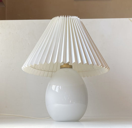 White Egg-Shaped Table Lamp by Poul Seest Andersen for Le Klint, 1970s