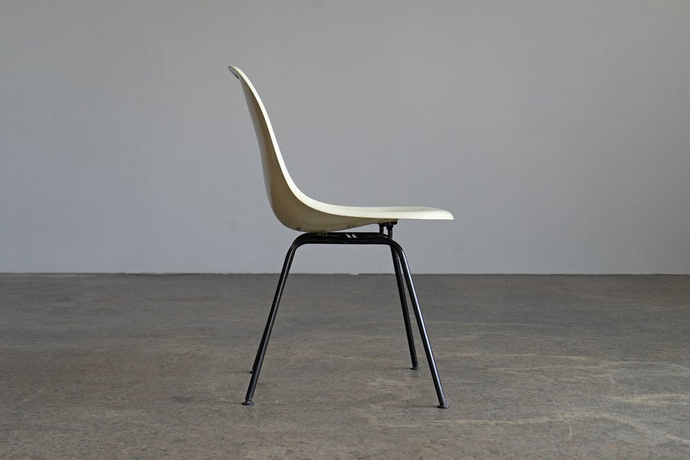 White Fiberglass Side Chair by Charles & Ray Eames for Herman Miller, 1960s