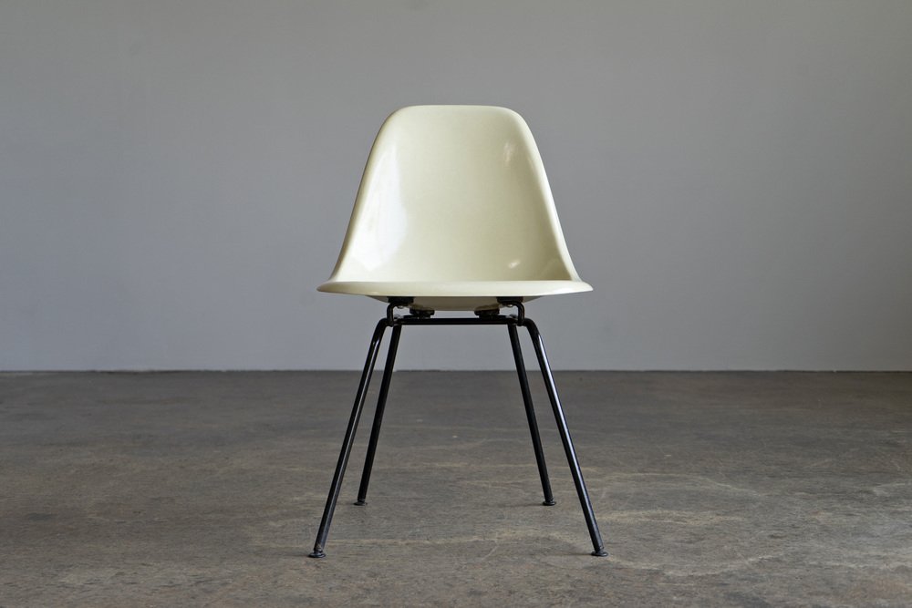 White Fiberglass Side Chair by Charles & Ray Eames for Herman Miller, 1960s