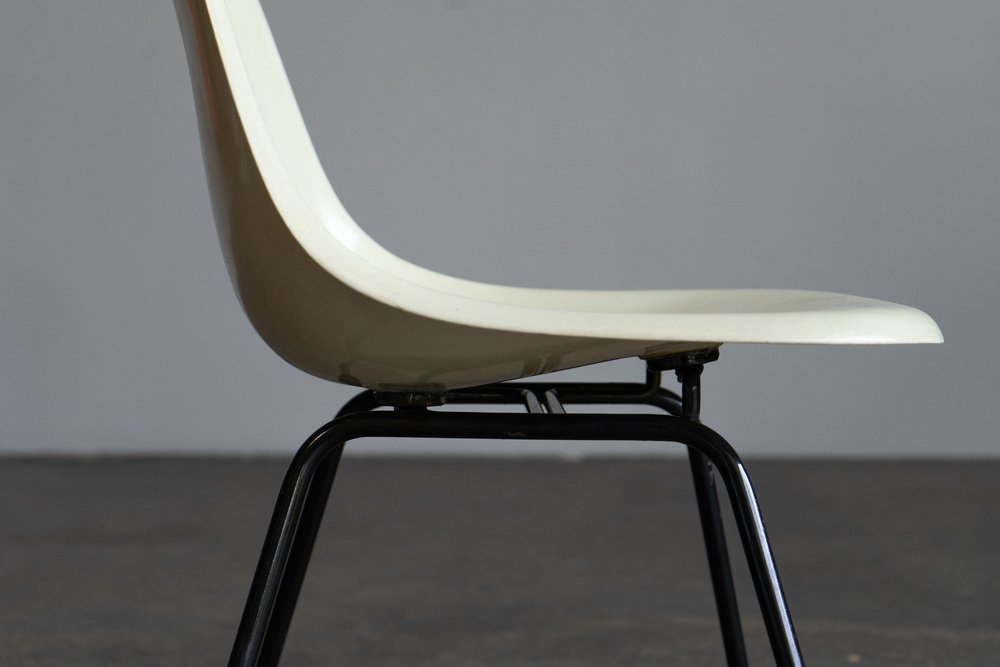 White Fiberglass Side Chair by Charles & Ray Eames for Herman Miller, 1960s