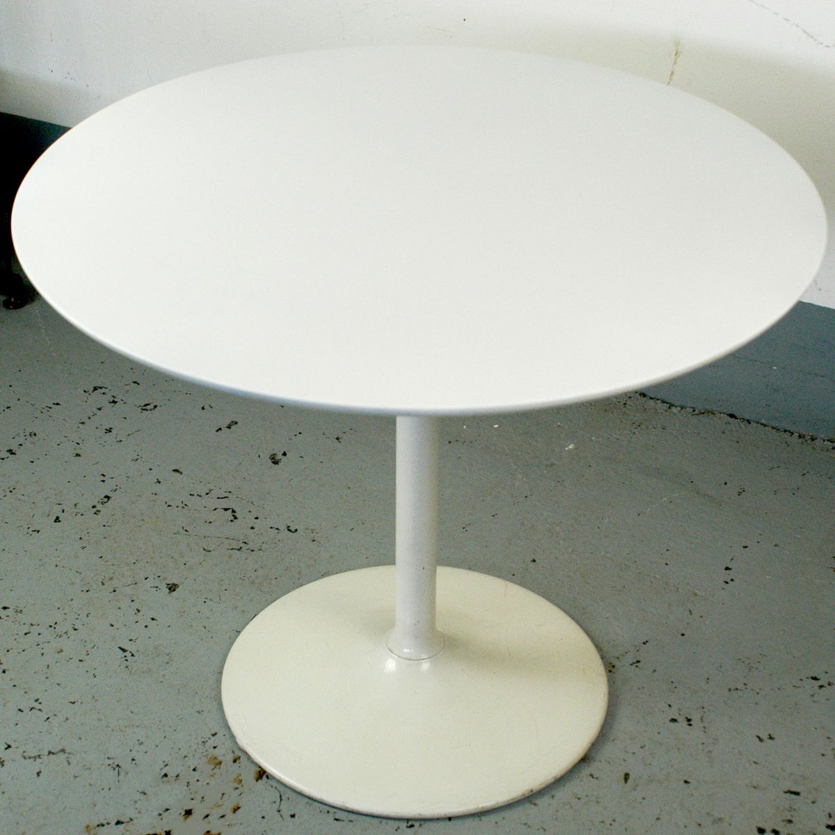 White Lacquered Coffee Table by Opal Möbel, 1960s