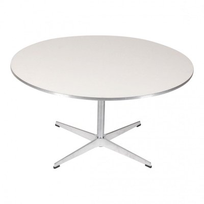 White Laminate and Metal Border Coffee Table by Arne Jacobsen for Fritz Hansen-MTD-1400181