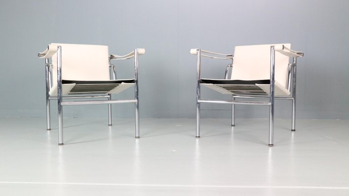 White Leather Armchairs Model LC1 by Le Corbusier for Cassina, 1970s, Set of 2-DT-2026293