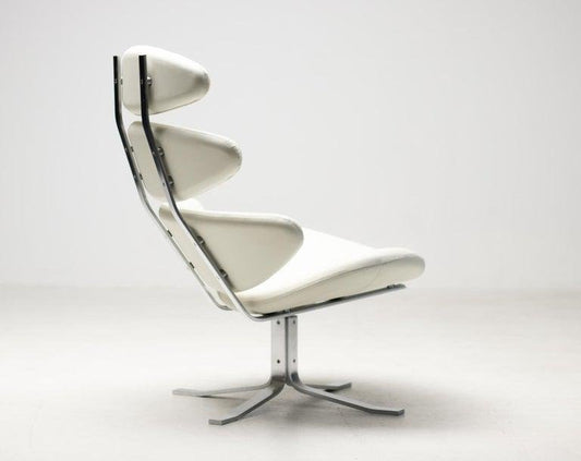 White Leather EJ5 Corona Chair by Poul Volther