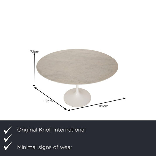 White Marble Tulip Dining Table by Eero Saarinen for Knoll Inc. / Knoll International