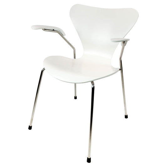 White Model 3207 Chair with Armrests by Arne Jacobsen and Fritz Hansen