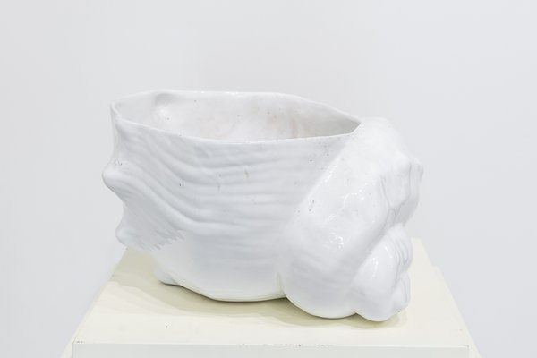 White Shell Shaped Ceramic Pot, 1960s-UJE-665025