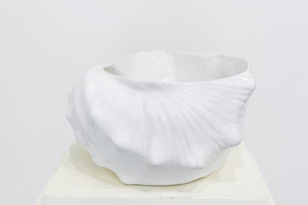 White Shell Shaped Ceramic Pot, 1960s-UJE-665025