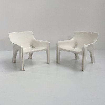 White Vicario Lounge Chairs by Vico Magistretti for Artemide, 1970s, Set of 2-WZS-2031468