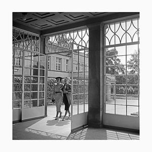 Women Entering Spa Resort at Cannstatt, Stuttgart Germany, 1935-DYV-988140