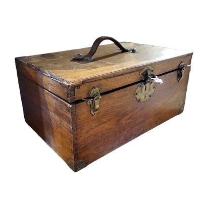 Wooden Trunk with Locks-TCS-1816730