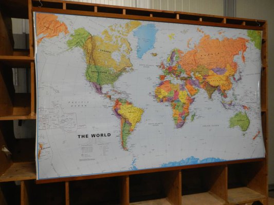 World Map in Laminated Paper-WWQ-1351155