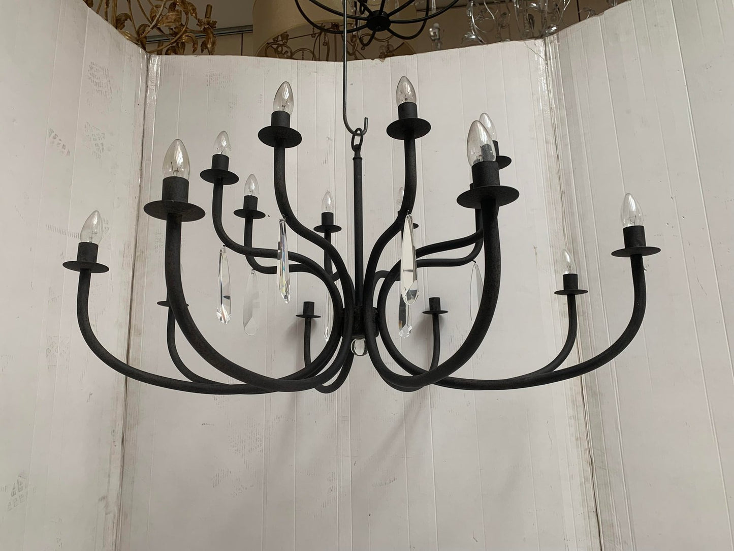 Wrought Iron Florentine Art 20-Light Chandelier in Matte Black Metal from Simoeng