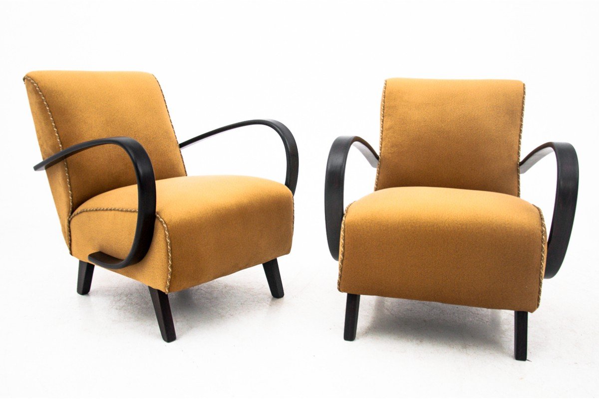 Yellow Boucle Armchairs by J. Halabala, Czechoslovakia, 1930s, Set of 2