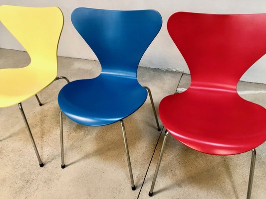 Yellow Danish Series 7 Stackable Model 3107 Dining or Desk Chair by Arne Jacobsen for Fritz Hansen, 1955-JP-948897