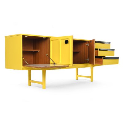 Yellow Lacquered Wood Console Table, 1960s-NQ-668676