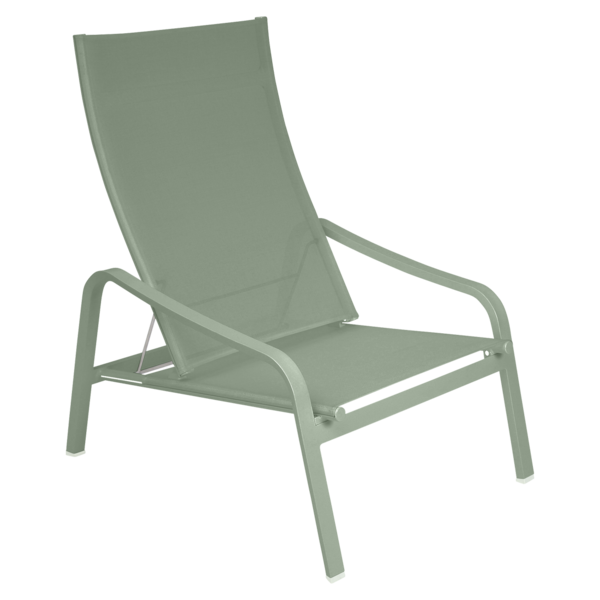 ALIZÉ LOW ARMCHAIR by Fermob