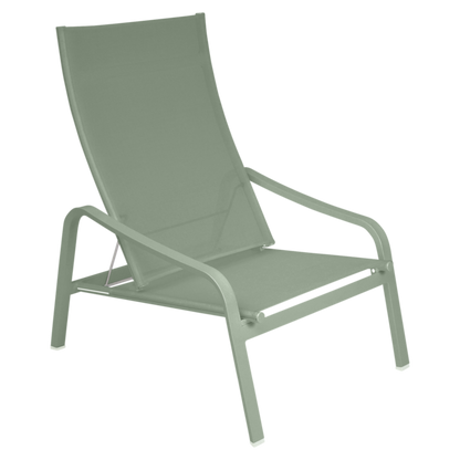 ALIZÉ LOW ARMCHAIR by Fermob