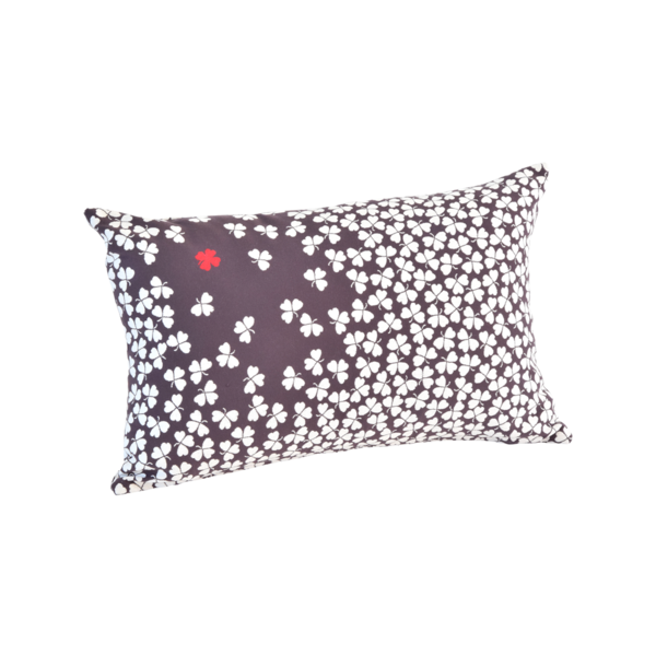 TRÈFLE OUTDOOR CUSHION 68 X 44 CM by Fermob