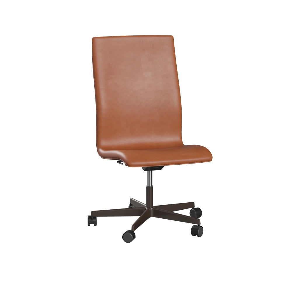 Oxford™ - 3193W, Medium back, height and tilt adjustable by Fritz Hansen