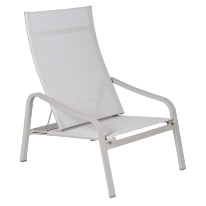 ALIZÉ LOW ARMCHAIR by Fermob